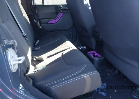 2017 Jeep Wrangler Unlimited Sahara 4X4 z USA, uszkodzony, nr VIN 1C4BJWEG5HL516945